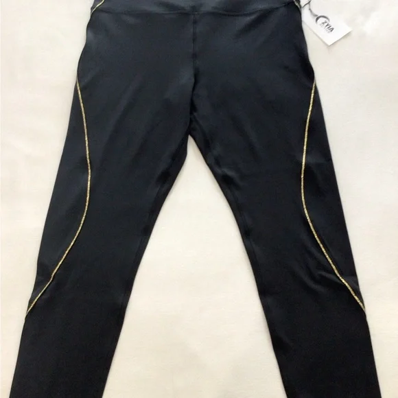 ZYIA Black and Gold Gilded Women's Bra & Leggings Set - Picture 6 of 11